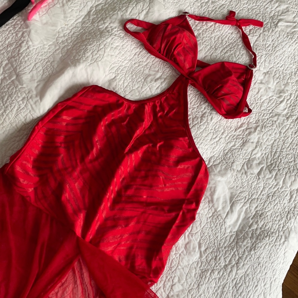 Gown small red dress